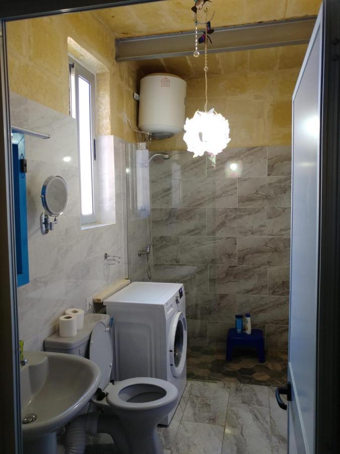 Triesti Home Виктория Экстерьер фото